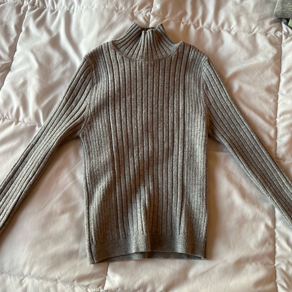 Urban Outfitters Gray Ribbed Turtleneck Sweater